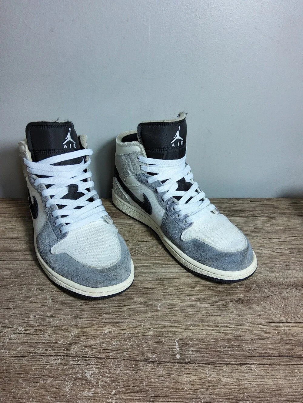 Air Jordan 1 Men's Size 7 Gray Black Gray Basketball Shoes DZ4136-002. W/ Box